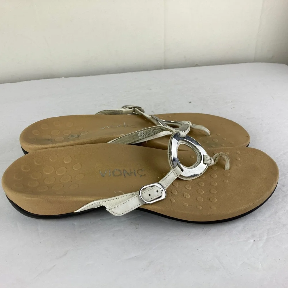 Vionic Women White Leather Thong Sandals with Silver Circle Detail Size‎ 10
